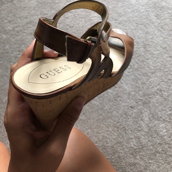 Guess wedges ⭐️ - Picture 3 of 3